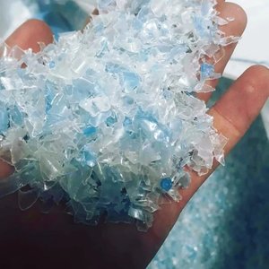 Copos para mascotas lavados en caliente color transparente grado reciclado de Vietnam al por mayor mejor precio y 100% botellas de PET-Sra. Florence - Product Image 2