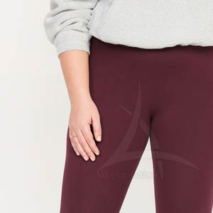 Leggings de Yoga Sólidos de Alta Calidad Más Vendidos, Transpirables, Ligeros, Cintura Elástica, Precio al por Mayor, Ropa Deportiva para Mujer, Hecho en Pakistán - Product Image 5