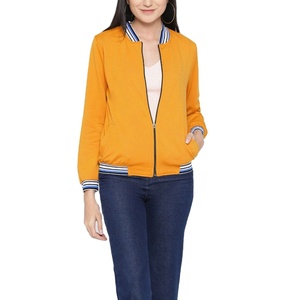 Chaqueta Bomber de satén personalizada de alta calidad 2025, chaqueta de poliéster de invierno para hombres y mujeres, chaqueta universitaria de satén de béisbol, chaquetas de satén para mujer - Product Image 3