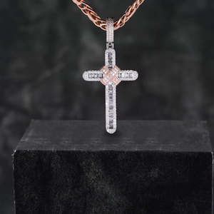 Prêt à Expédier D VVS Moissanite Hip Hop Pendentif glacé or rose et argent Pendentif avec chaîne en acier inoxydable - Product Image 2