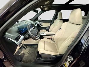 2023 B-MW X1 xDrive28i AWD - Product Image 5