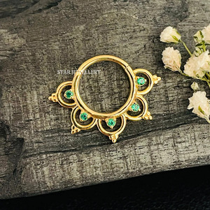 14K Or Massif CZ Vert Diamant Daith Piercing Fine Jewelry. - Product Image 2