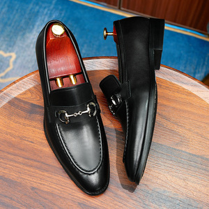 Chaussures décontractées légères avec semelle absorbant la transpiration et structure flexible, chaussures de tous les jours pour hommes, chaussures en cuir - Product Image 2