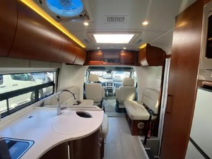 Usado, 2019, L-e-i-s-u-r-e T-r-a-v-e-l Serenity 24CB, listo para vender - Product Image 5
