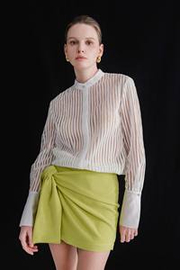 Jupe asymétrique Rory pour femmes personnalisable en cuir végétalien avec étiquettes nœud papillon tissu Denim Style coréen pour l'été - Product Image 3