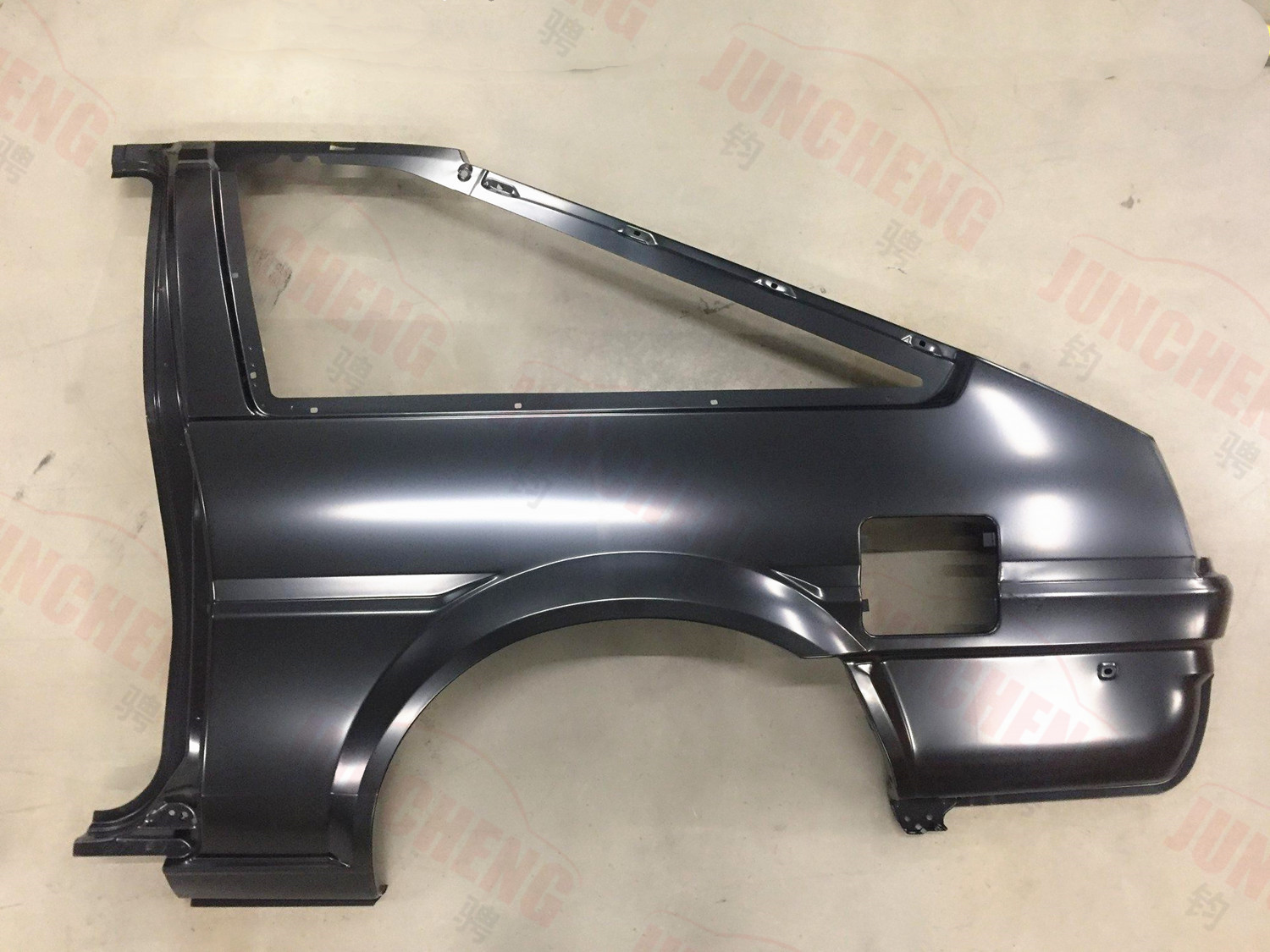 High Quality Steel Car Hood Bonnet Fender Door for Toyota