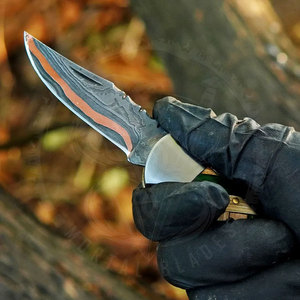 Couteau pliant de haute qualité en acier damas cuivré, fabriqué à la main avec manche en bois multi-usage pour le camping et la randonnée, personnalisable OEM - Product Image 3