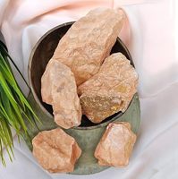 Pierre de cristal de pierre de lune pêche brute en gros - Minéral naturel en vrac pour la guérison, motif pyramidal découpé à la main et imprimé pour la maison