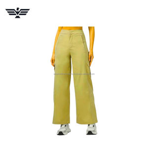 Pantalon cargo à jambes larges et taille mi-haute pour femmes de qualité supérieure |   Pantalon en polaire coupe classique coupe-vent |   Vêtements décontractés d'hiver style streetwear - Product Image 5