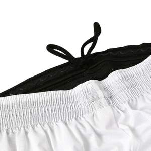 Ensemble de maillots de football pour hommes en polyester doux et respirant avec options de conception personnalisées pour les clubs, les ligues et les écoles de sport - Product Image 6