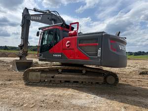 Nouvelle/occasion VOL VO EC 250 E, pelle mécanique Caterpillar, transmission automatique, diesel, usage intensif - Product Image 2