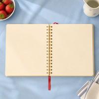 Carnet de recettes LABON personnalisé pour French Toast, couverture rigide crème, impression 4 couleurs, sirop, fraises, motif floral bleu, reliure spirale dorée