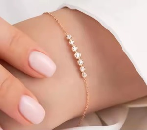 สร้อยข้อมือเพชรฟองสายโซ่หรูหรา0.24 CT เพชรธรรมชาติงานฝีมือที่ละเอียดอ่อนสำหรับของขวัญวันเกิดที่สง่างามสำหรับผู้ชาย - Product Image 1