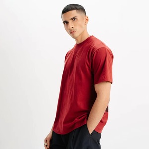 T-shirt de luxe surdimensionné à col montant pour hommes Tissu en jersey de polyester et coton épais avec technique de lavage avec impression de logo - Product Image 2