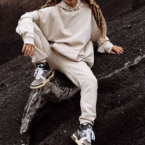 Ensemble de survêtement en molleton de coton surdimensionné pour femmes - Vente élevée Ensemble de shorts 2 pièces Nouveauté hiver Survêtement de marque - Product Image 2