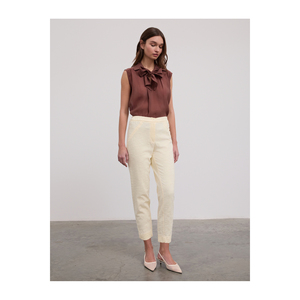 Pantalon femme BGN coupe carotte avec taille élastique, confortable et élégant, modèle S24P284 - Product Image 2