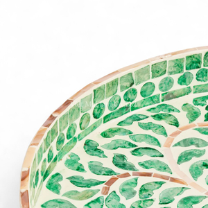 Bandeja Decorativa y de Servicio Hecha a Mano con Incrustaciones de Madreperla Natural de Vietnam, Ecológica para Uso en el Hogar y la Cocina - Product Image 2