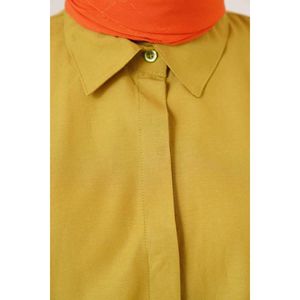 เสื้อเชิ้ตผู้ชายปกสีเขียวน้ำมันทรงรีสไตล์คลาสสิก - Product Image 2