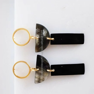 Falak World Export Pendientes de mujer de moda de la India Diseño clásico de cuerno de Búfalo con chapado en oro Estilo moderno de FWE - Product Image 1