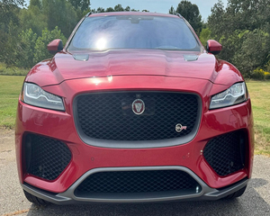 รถ Jaguar F-Pace SVR ปี 2020 สภาพดีเยี่ยม เครื่องยนต์ V8 ซูเปอร์ชาร์จ 550 แรงม้า ระบบขับเคลื่อนสี่ล้อ (AWD) - พร้อมส่งมอบ - Product Image 1