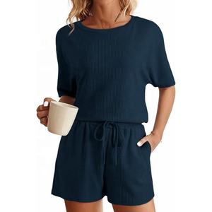 Ensemble de t-shirts 2 pièces pour femmes-Tissu gaufré personnalisé-Survêtement d'été respirant-Ensemble de t-shirts à col en O pour femmes - Product Image 6