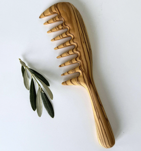 หวีไม้ธรรมชาติที่หรูหราสำหรับการดูแลเส้นผมที่มีคุณภาพระดับพรีเมียม - Product Image 3