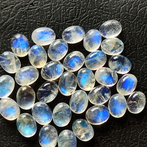 Pierre de lune arc-en-ciel naturelle 6x8mm Cabochon à dos plat pour bijoux prix de gros bleu pierre de lune flashy cabines ovales pierres lâches - Product Image 1