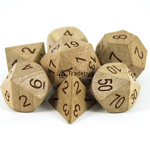 Juego de 7 Dados Poliédricos de Madera Hechos a Mano, Duraderos y Ecológicos para Juegos de Rol y de Mesa, Tradebyd - Product Image 1