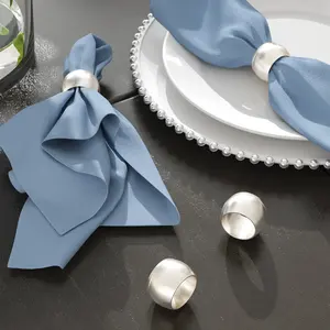 Accueil Hôtels et restaurants Porte-anneau de serviette fait main nickelé Couronne en métal Rhinestone Rond de serviette Décoration de fête de Noël - Product Image 5