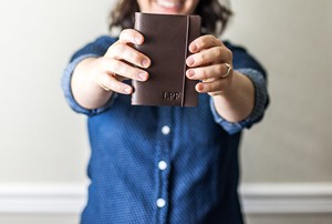 Funda y estuche para cuaderno recargable A5, resistente, cómodo, a prueba de olores, de cuero vacuno duradero, para negocios LNBC-0028 - Product Image 4