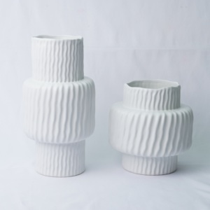 आधुनिक रंगीन सिरेमिक <span class=keywords><strong>vase</strong></span> रचनात्मक डिजाइन सजावटी <span class=keywords><strong>vase</strong></span> कस्टम घर सजावट रचनात्मक सिरेमिक <span class=keywords><strong>vase</strong></span> स्वीकार करते हैं - Product Image 4