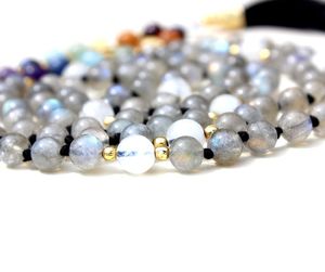 Cuentas de Oración de 7 Chakras, Estilo Bohemia, Labradorita, 108 Nudos, Mala Hecha a Mano por Artista Indio, Collares con Certificado de Terceros - Product Image 6