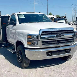 Véhicule de transport routier professionnel conçu pour l'accouplement de remorques et la livraison de marchandises, prêt à la mobilité - Product Image 1