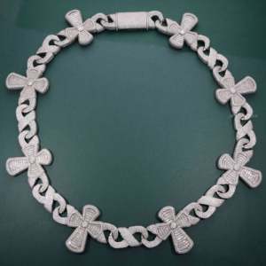 Collier chaîne cubaine pour rappeur, serti de moissanite taille baguette 18 mm, en argent sterling 925 plaqué rhodium, design floral de luxe - Product Image 3