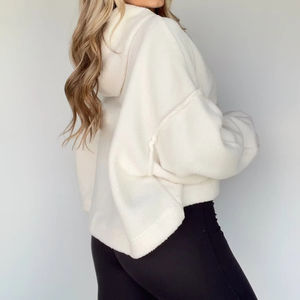 Sweat à capuche oversize pour femme doublé en douceur, 100% coton, écologique, logo sur le devant, pelucheux, confortable et coupe décontractée pour un usage quotidien - Product Image 6