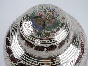 Urna de cremación de flores de celosía de latón hecha a mano, tamaño personalizado para cementerio, urna conmemorativa de entierro para cenizas humanas - Product Image 4