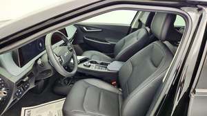 Kia EV6 Wind AWD 2024 d'occasion, incroyablement parfait, faible kilométrage, en stock, proposé à un prix incroyable, à ne pas manquer - Product Image 3