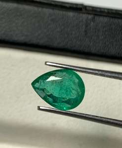 Esmeralda Zambiana Natural Suelta, Corte Pera, 7.70x5.70mm. - Product Image 2