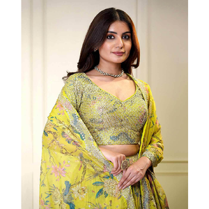 Magnifique Lehenga Choli en organza imprimé floral numérique jaune citron - Product Image 3