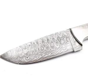 Cuchillo desollador de acero de Damasco personalizado hecho a mano con Funda de cuero compatible con OEM - Product Image 6