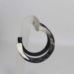 Boucles d'oreilles en corne de buffle légères et durables Caractéristique écologique - Product Image 4