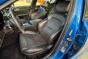 Stinger GT 2018 d'occasion en excellent état, V6 bi-turbo, bleu micro, provenance sud-est, à vendre - Product Image 5