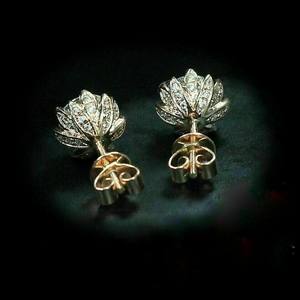 Boucles d'oreilles en argent 925 avec diamant Moissanite à coupe ronde de 2 ct - Product Image 3