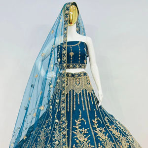 Lehenga Choli ตาข่ายสำหรับเจ้าสาวแบบเต็มรูปแบบพร้อมด้วยหินจาร์คาลดูกัตตาและเสื้อเข้าชุด | แนวโน้มงานแต่งงานที่ต้องมี - Product Image 1