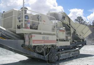 Écran de criblage mobile Lokotrack ST2.8 avec moteur et générateur 20000W pour la fabrication de sable - Product Image 5