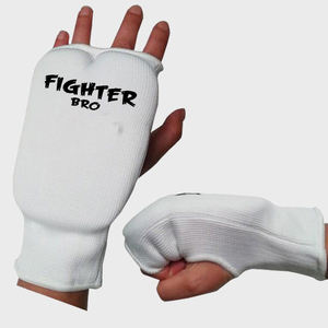 Guante de Karate de algodón polivinílico Kyokushin Wkf Guantes interiores de Karate Manoplas de Karate de algodón elástico Logotipo personalizado Manopla de mano - Product Image 5