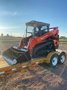 Chargeuse compacte sur chenilles Kubota SVL75 à moteur diesel 2023 d'occasion, 55,2 kW, à haut débit, à vendre - Product Image 3
