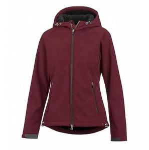 Chaqueta de invierno de alta calidad para mujer, abrigo de concha suave ecuestre con piel - Product Image 1