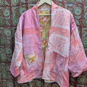 เสื้อแจ็คเก็ตกูดารีผ้าฝ้ายหนานุ่มพิมพ์ลายดอกไม้สไตล์วินเทจแบบกลับด้านได้สำหรับผู้หญิง งานแฮนด์เมด ดีไซน์ใหม่ - Product Image 2