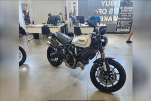 ÚLTIMAS OFERTAS 2025 - Motocicleta Ducati Sportbikes Scrambler 1100 Special Custom Gris en Venta - Product Image 5